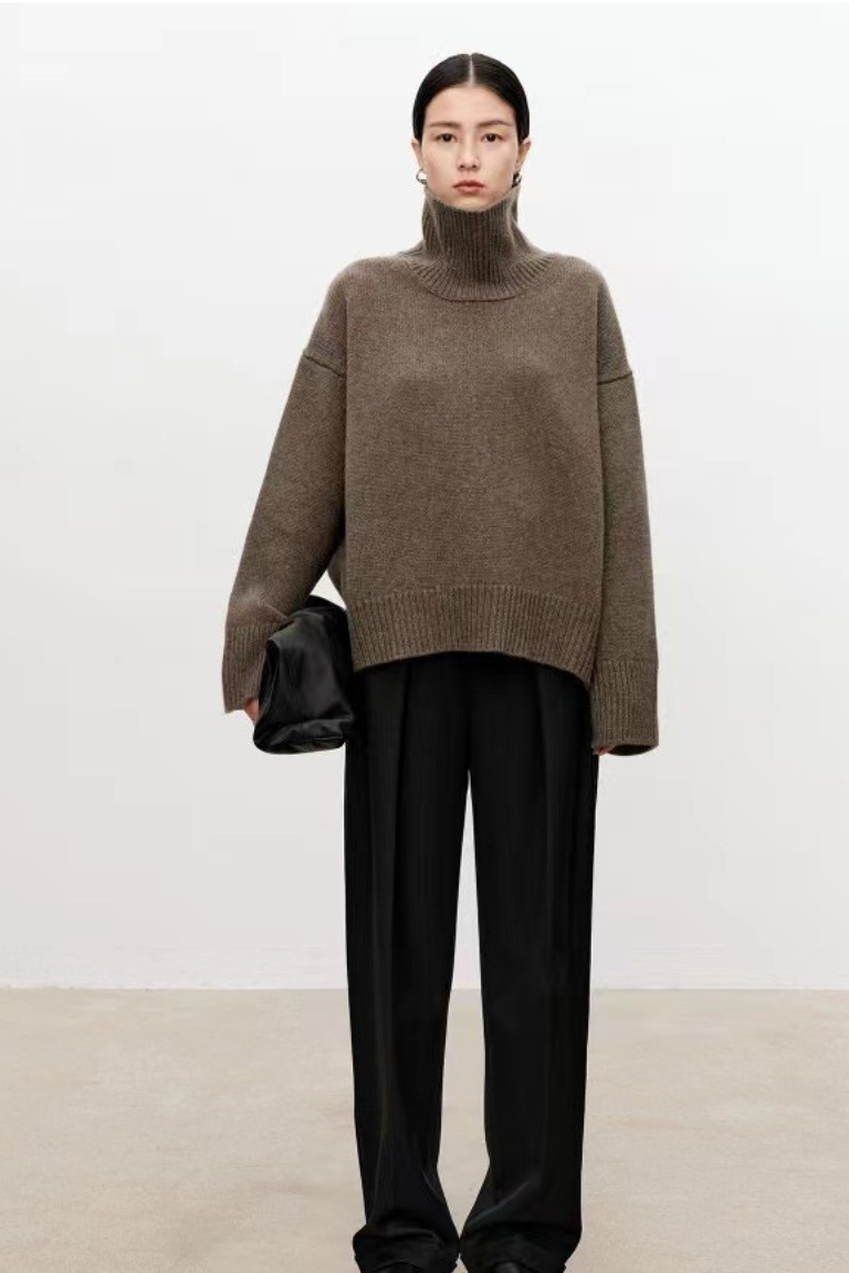 Vittoria - Elegante e accogliente: maglione da donna in lana spessa e calda