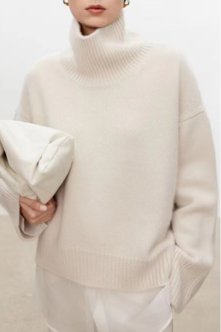 Vittoria - Elegante e accogliente: maglione da donna in lana spessa e calda