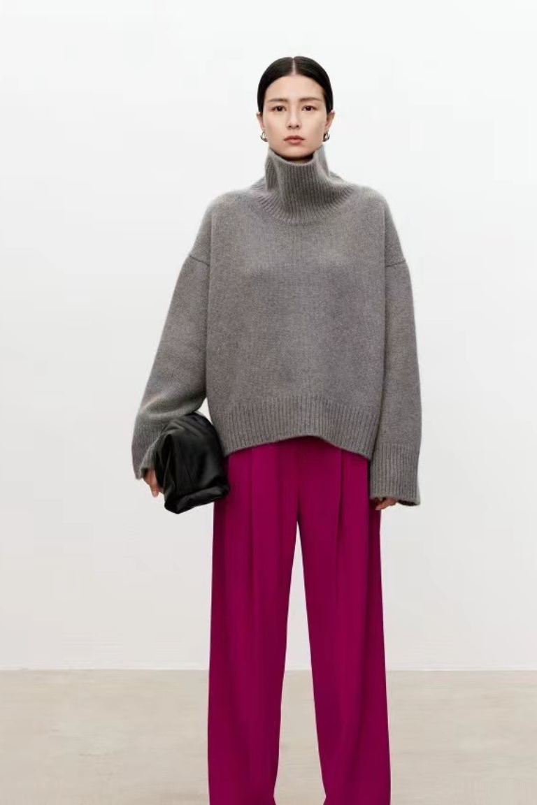 Vittoria - Elegante e accogliente: maglione da donna in lana spessa e calda