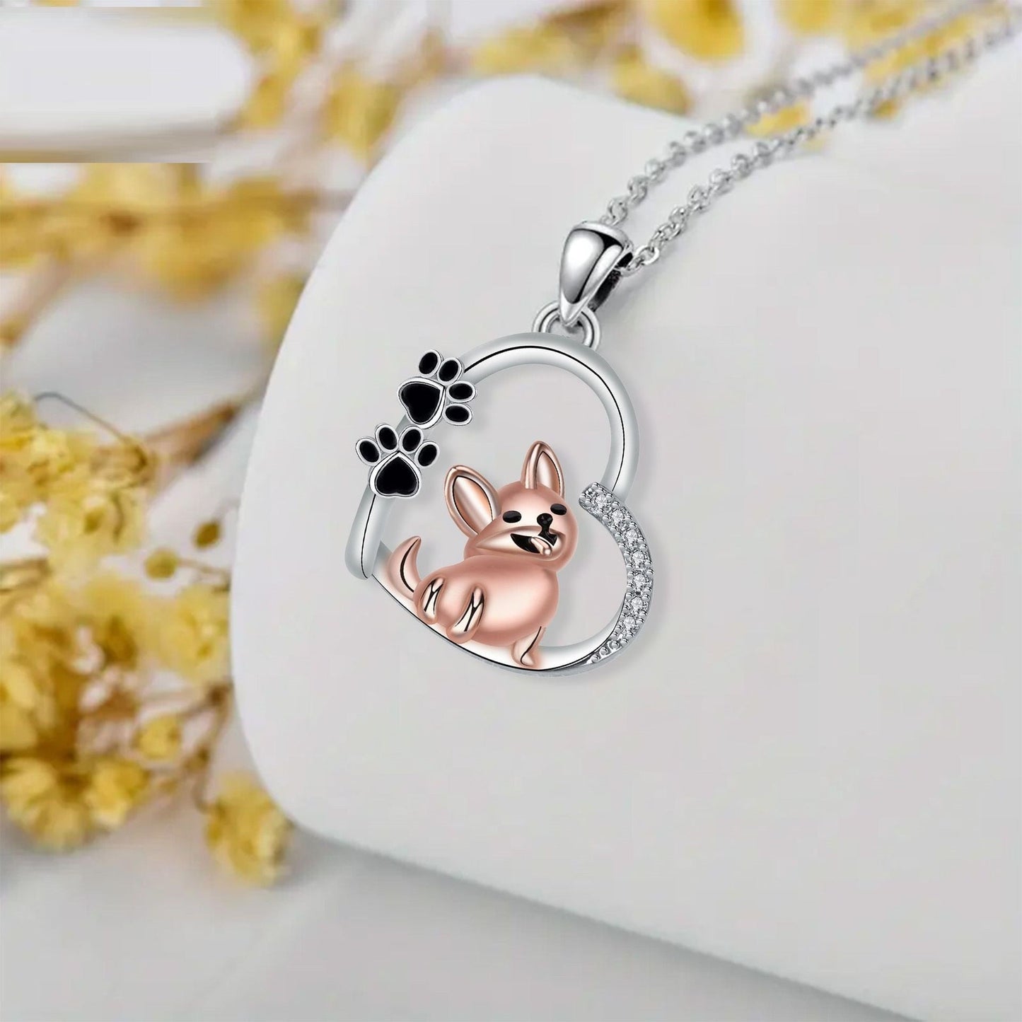 Collana con ciondolo a forma di cane “Amico sincero” in oro rosa