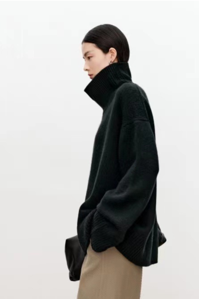 Vittoria - Elegante e accogliente: maglione da donna in lana spessa e calda